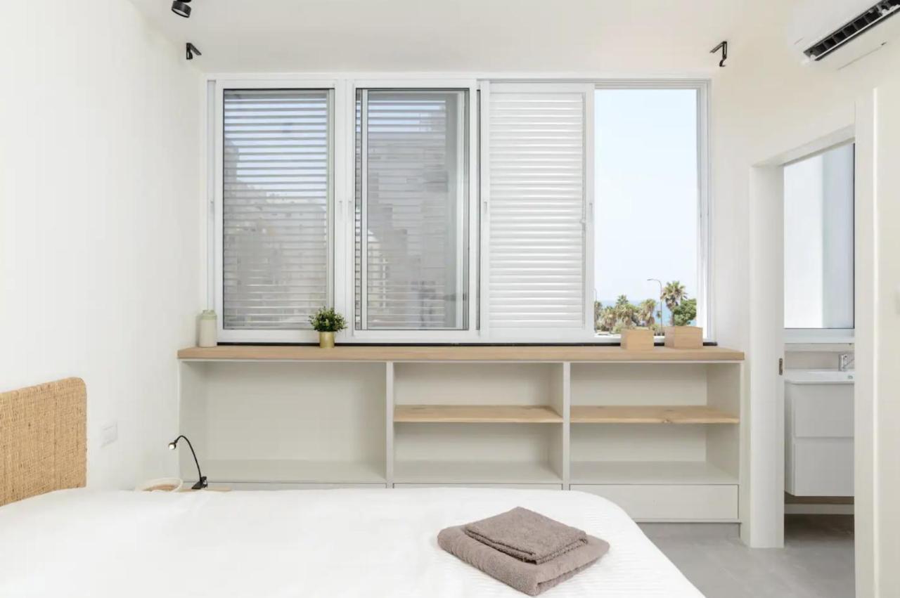 Stylish & Spacious 3 Bedroom Apartment By The Sea Netanya Luaran gambar