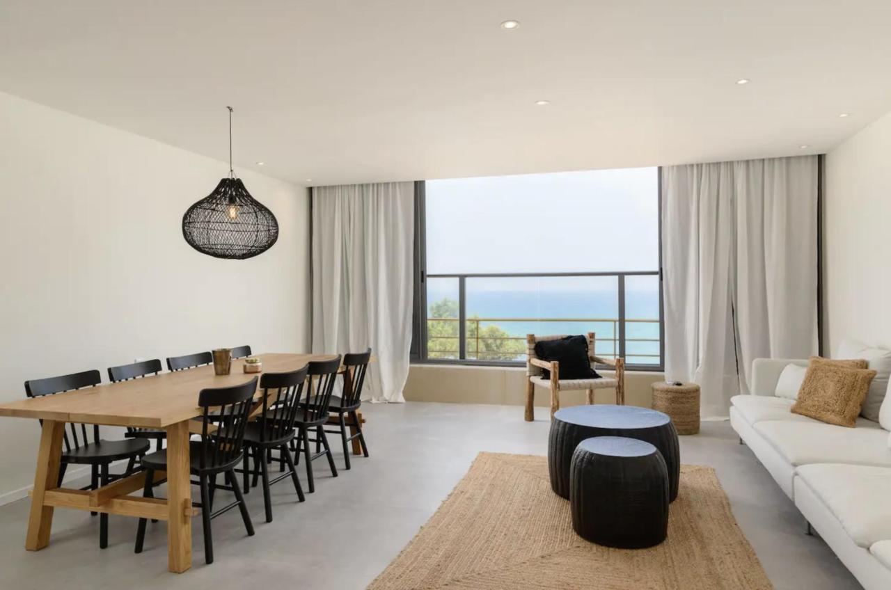 Stylish & Spacious 3 Bedroom Apartment By The Sea Netanya Luaran gambar